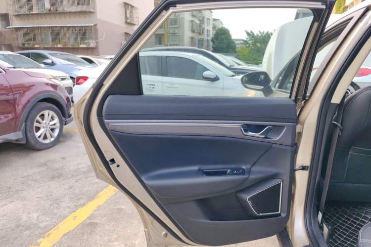Used Geely Auto Emgrand GS 2016 Sport Edition 1.3T Manual LingShang Model Interior 8