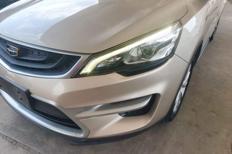 Used Geely Auto Emgrand GS 2016 Sport Edition 1.3T Automatic LingShang Model Left Front Headlight