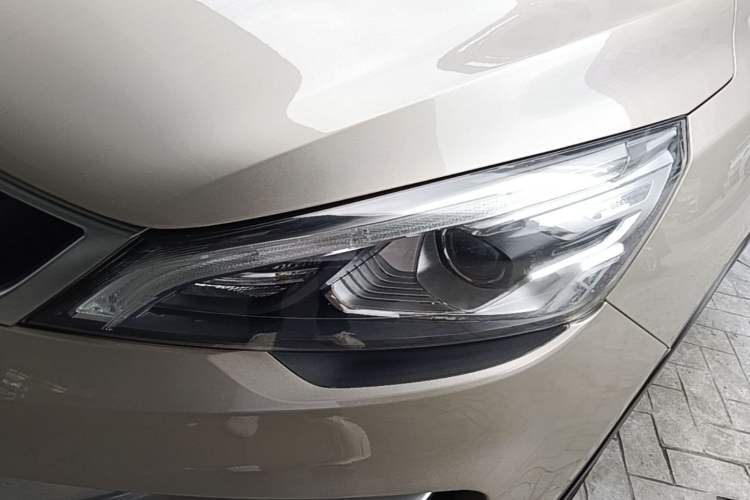 Used Geely Auto Emgrand GS 2016 Sport Edition 1.8L Automatic LingShang Model Left Front Headlight