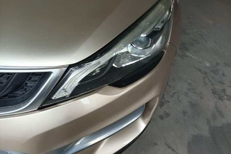 Used Geely Auto Emgrand GS 2016 Sport Edition 1.3T Automatic LingShang Model Left Front Headlight