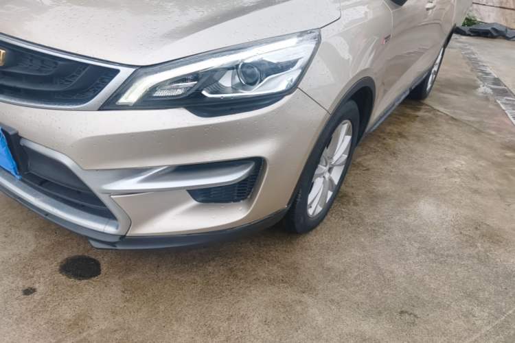 Used Geely Auto Emgrand GS 2016 Sport Edition 1.3T Automatic LingShang Model Left Front Headlight