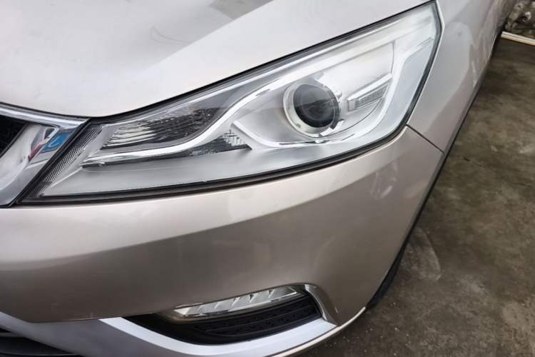 Used Geely Auto Emgrand GS 2016 Elegant Edition 1.3T Manual LingShang Model Left Front Headlight