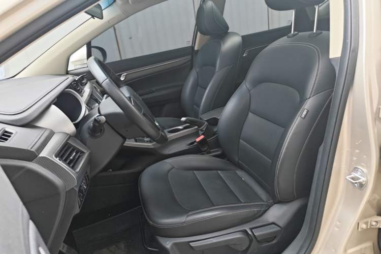 Used Geely Auto Emgrand GS 2016 Sport Edition 1.3T Manual LingShang Model Left Front Seat