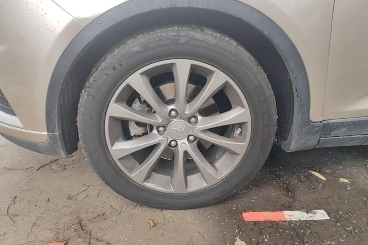 Used Geely Auto Emgrand GS 2016 Elegant Edition 1.3T Automatic LingShang Model Left Front Wheel Hub