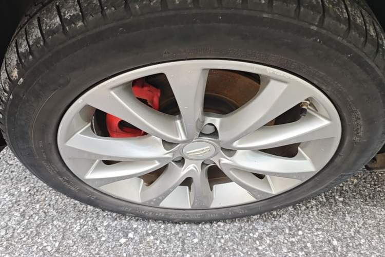 Used Geely Auto Emgrand GS 2016 Sport Edition 1.8L Automatic LingShang Model Left Front Wheel Hub