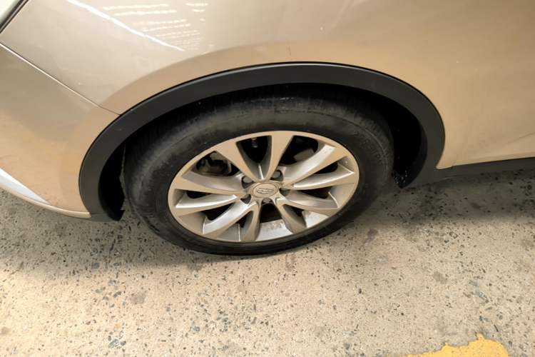Used Geely Auto Emgrand GS 2016 Elegant Edition 1.3T Automatic LingShang Model Left Front Wheel Hub