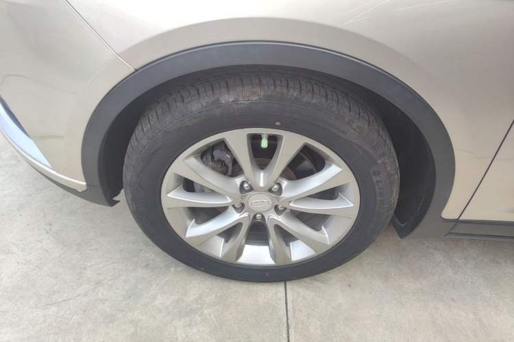 Used Geely Auto Emgrand GS 2016 Elegant Edition 1.3T Automatic LingShang Model Left Front Wheel Hub