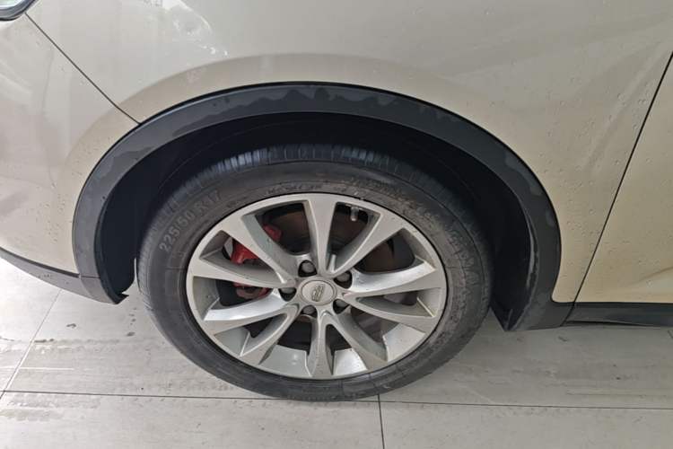 Used Geely Auto Emgrand GS 2016 Sport Edition 1.8L Automatic LingShang Model Left Front Wheel Hub