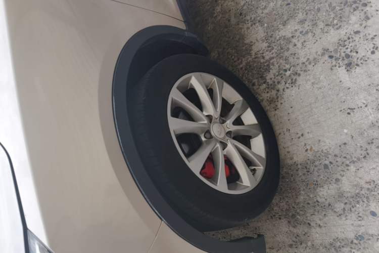 Used Geely Auto Emgrand GS 2016 Sport Edition 1.8L Automatic LingShang Model Left Front Wheel Hub