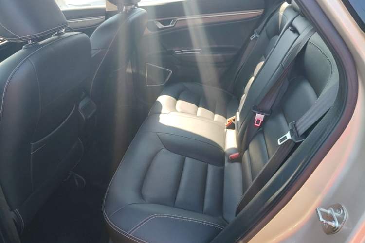 Used Geely Auto Emgrand GS 2016 Sport Edition 1.3T Automatic LingShang Model Left Rear Seat