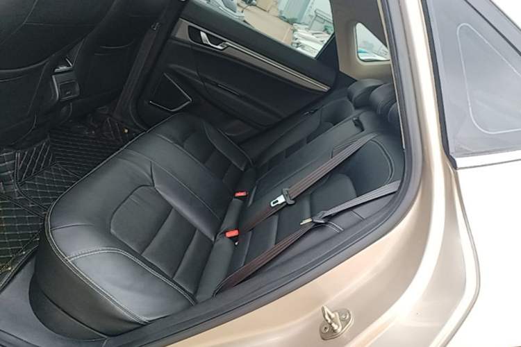 Used Geely Auto Emgrand GS 2016 Elegant Edition 1.3T Automatic LingShang Model Left Rear Seat