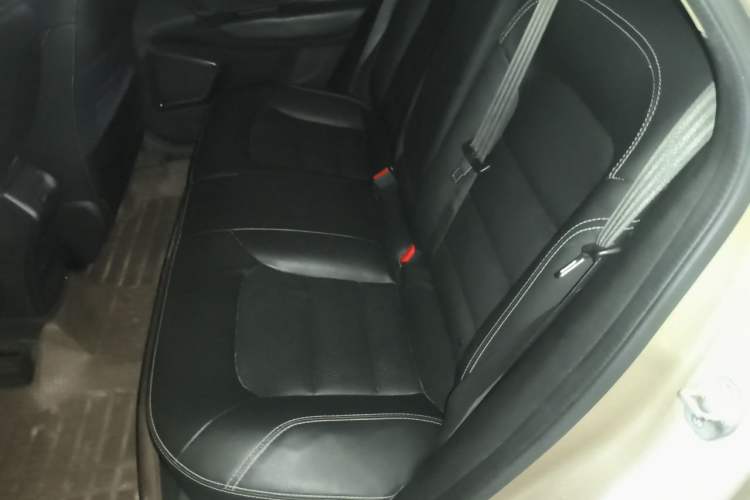 Used Geely Auto Emgrand GS 2016 Elegant Edition 1.3T Manual LingShang Model Left Rear Seat
