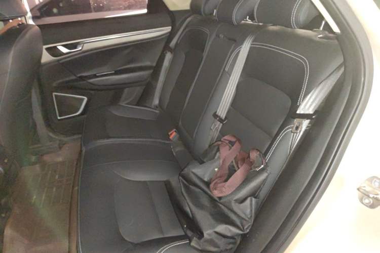 Used Geely Auto Emgrand GS 2016 Elegant Edition 1.8L Automatic LingShang Model Left Rear Seat