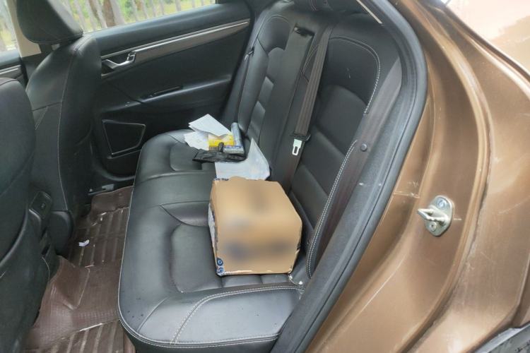 Used Geely Auto Emgrand GS 2016 Sport Edition 1.3T Manual LingShang Model Left Rear Seat