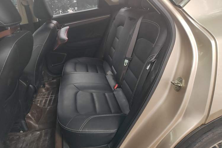 Used Geely Auto Emgrand GS 2016 Elegant Edition 1.3T Automatic LingShang Model Left Rear Seat
