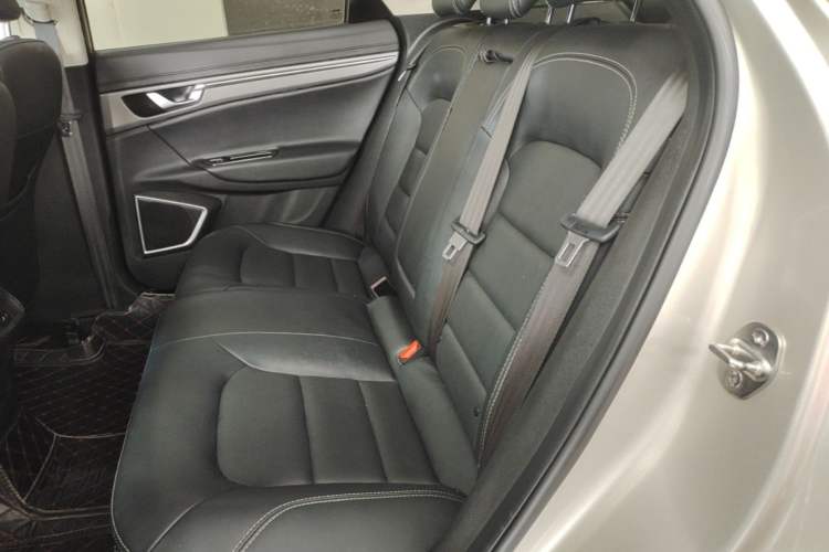 Used Geely Auto Emgrand GS 2016 Sport Edition 1.8L Automatic LingShang Model Left Rear Seat