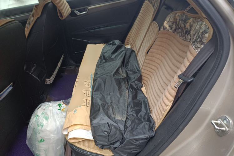Used Geely Auto Emgrand GS 2016 Elegant Edition 1.8L Manual LingShang Model Left Rear Seat