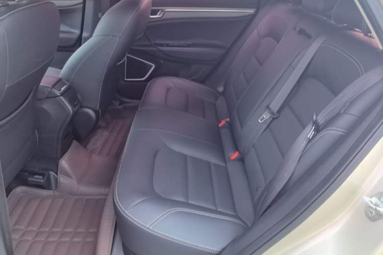 Used Geely Auto Emgrand GS 2016 Sport Edition 1.3T Manual LingShang Model Left Rear Seat