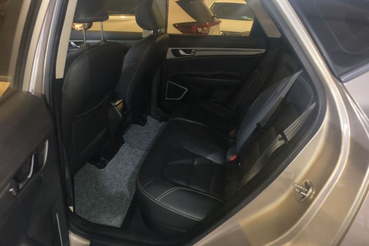 Used Geely Auto Emgrand GS 2016 Sport Edition 1.3T Automatic LingShang Model Left Rear Seat