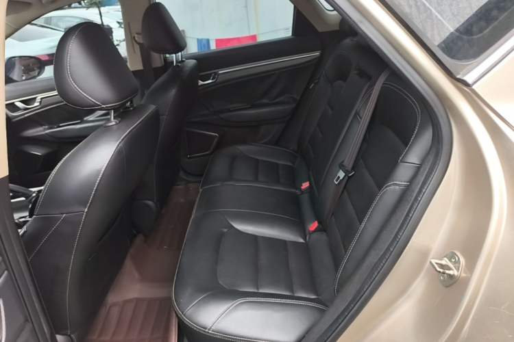 Used Geely Auto Emgrand GS 2016 Elegant Edition 1.3T Manual LingShang Model Left Rear Seat