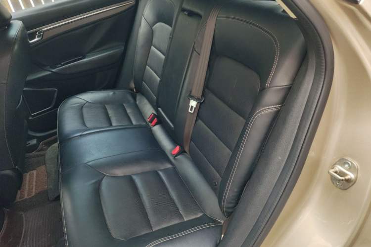 Used Geely Auto Emgrand GS 2016 Elegant Edition 1.3T Automatic LingShang Model Left Rear Seat