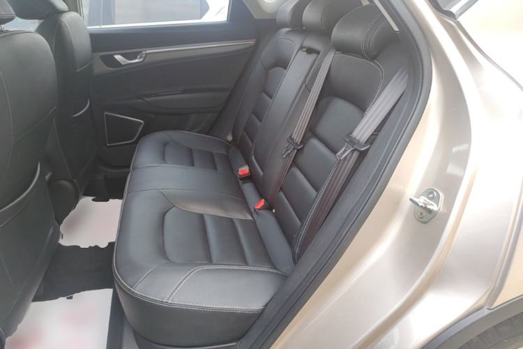 Used Geely Auto Emgrand GS 2016 Elegant Edition 1.3T Automatic LingShang Model Left Rear Seat