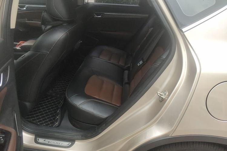 Used Geely Auto Emgrand GS 2016 Sport Edition 1.3T Automatic ZhenShang Model Left Rear Seat