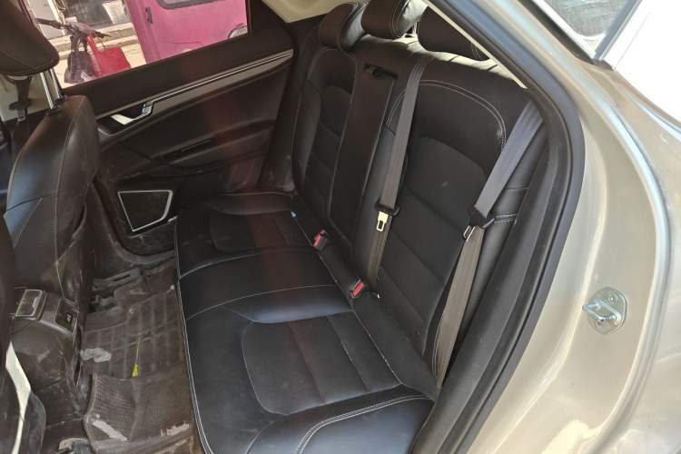Used Geely Auto Emgrand GS 2016 Sports Edition 1.8L Manual LingShang Model Left Rear Seat