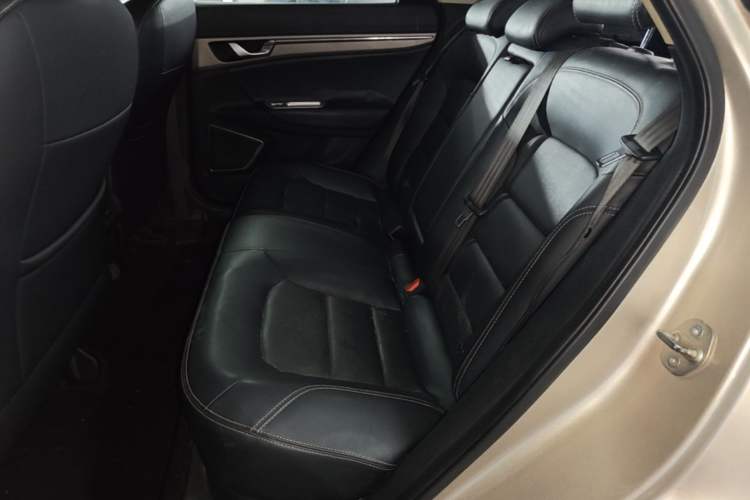 Used Geely Auto Emgrand GS 2016 Sport Edition 1.8L Automatic LingShang Model Left Rear Seat