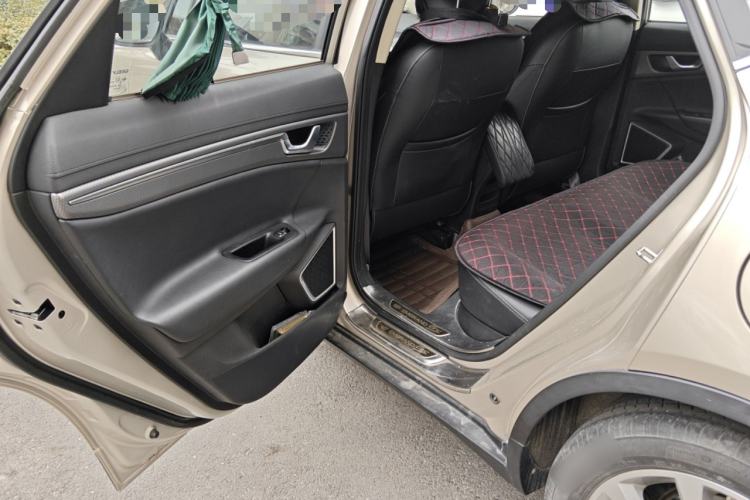 Used Geely Auto Emgrand GS 2016 Sports Edition 1.8L Manual LingShang Model Left Rear Seat