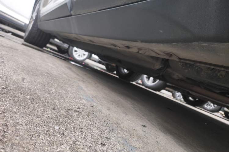 Used Geely Auto Emgrand GS 2016 Sport Edition 1.8L Automatic LingShang Model Left Side Sill
