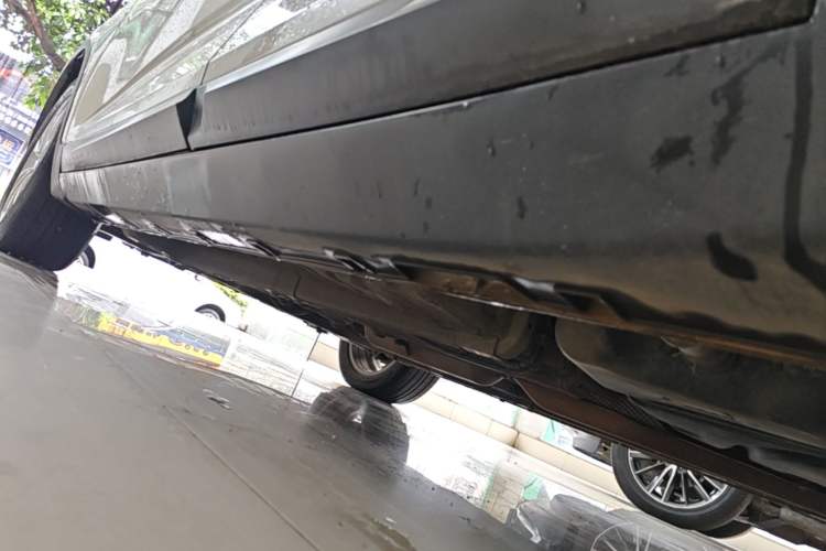 Used Geely Auto Emgrand GS 2016 Sport Edition 1.8L Automatic LingShang Model Left Side Sill