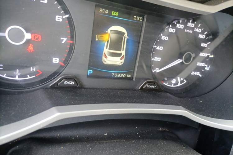 Used Geely Auto Emgrand GS 2016 Elegant Edition 1.3T Automatic LingShang Model Odometer Close Up