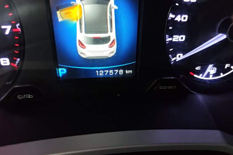 Used Geely Auto Emgrand GS 2016 Sport Edition 1.3T Automatic LingShang Model Odometer Close Up