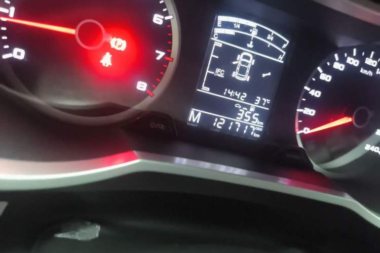 Used Geely Auto Emgrand GS 2016 Elegant Edition 1.3T Manual LingShang Model Odometer Close Up