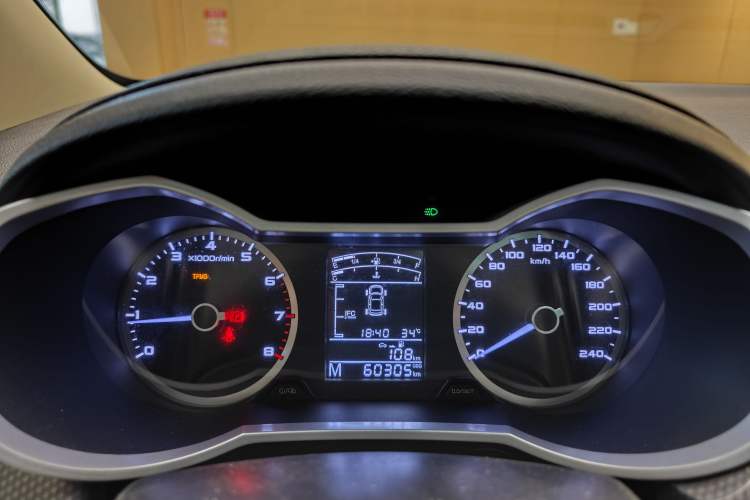 Used Geely Auto Emgrand GS 2016 Sports Edition 1.8L Manual LingShang Model Odometer Close Up