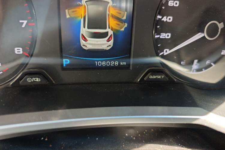 Used Geely Auto Emgrand GS 2016 Elegant Edition 1.8L Automatic LingShang Model Odometer Close Up