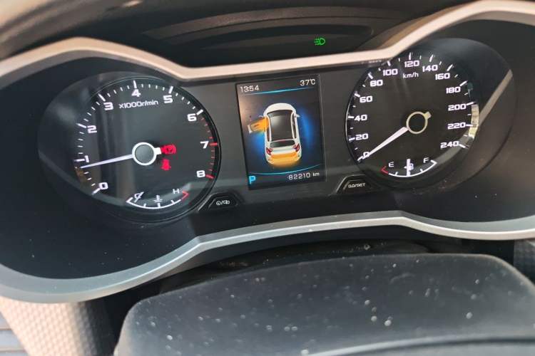 Used Geely Auto Emgrand GS 2016 Sport Edition 1.3T Automatic LingShang Model Odometer Close Up