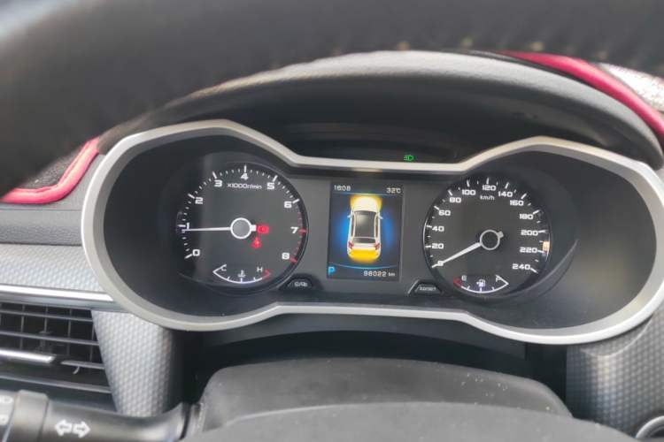 Used Geely Auto Emgrand GS 2016 Sport Edition 1.3T Automatic ZhenShang Model Odometer Close Up