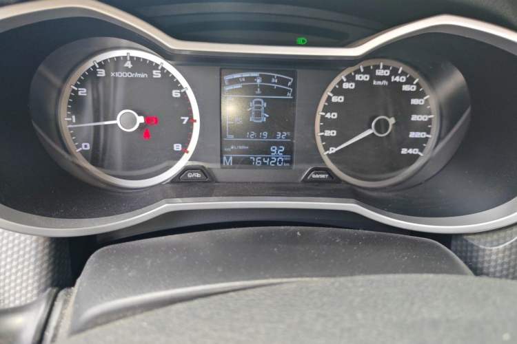 Used Geely Auto Emgrand GS 2016 Elegant Edition 1.8L Manual LingShang Model Odometer Close Up