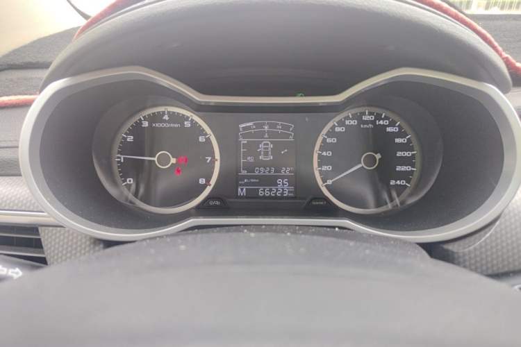 Used Geely Auto Emgrand GS 2016 Elegant Edition 1.8L Manual LingShang Model Odometer Close Up