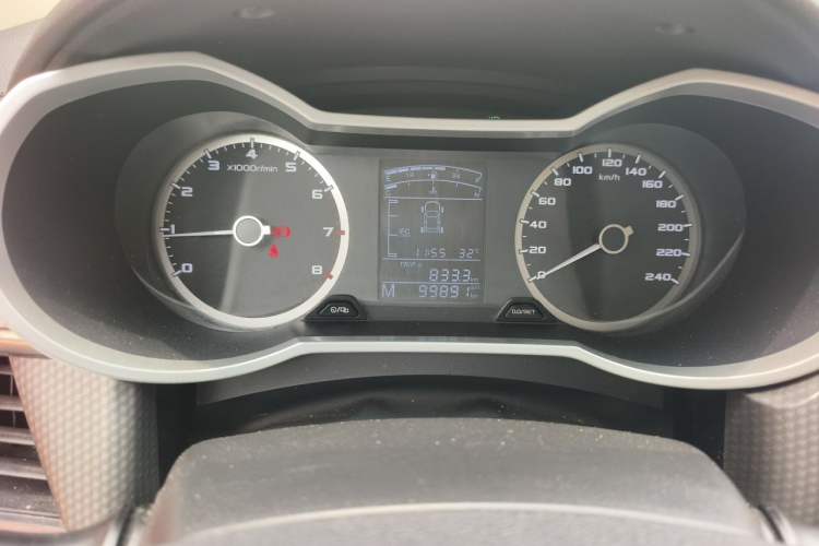 Used Geely Auto Emgrand GS 2016 Elegant Edition 1.8L Manual LingShang Model Odometer Close Up