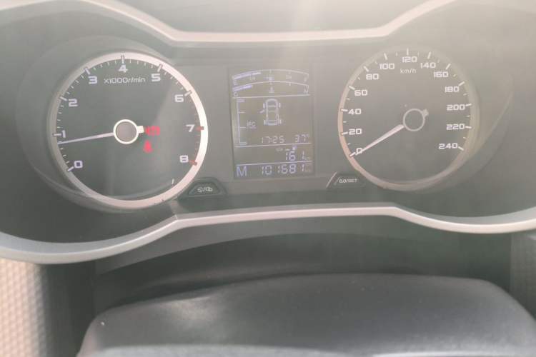Used Geely Auto Emgrand GS 2016 Sport Edition 1.3T Manual LingShang Model Odometer Close Up