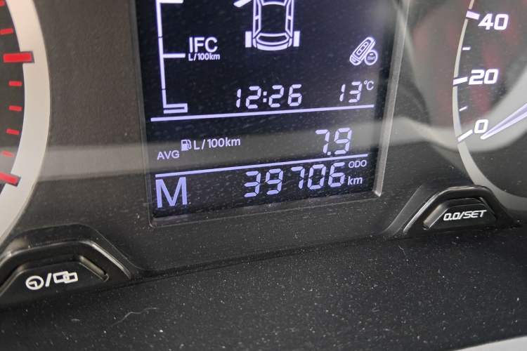Used Geely Auto Emgrand GS 2016 Sports Edition 1.8L Manual LingShang Model Odometer Close Up