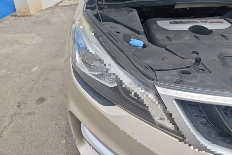 Used Geely Auto Emgrand GS 2016 Sport Edition 1.8L Automatic LingShang Model Right Front Headlight