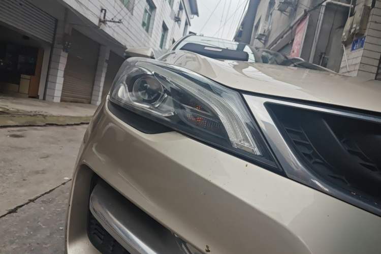 Used Geely Auto Emgrand GS 2016 Sport Edition 1.3T Automatic LingShang Model Right Front Headlight