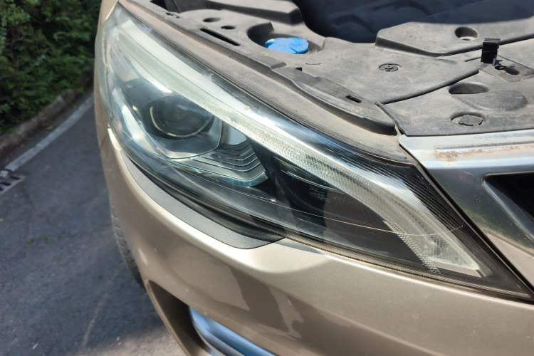 Used Geely Auto Emgrand GS 2016 Sport Edition 1.3T Manual LingShang Model Right Front Headlight