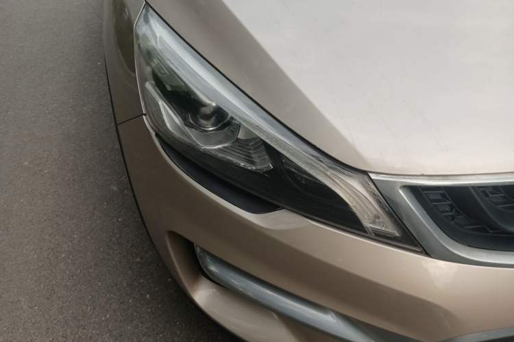 Used Geely Auto Emgrand GS 2016 Sports Edition 1.8L Manual LingShang Model Right Front Headlight