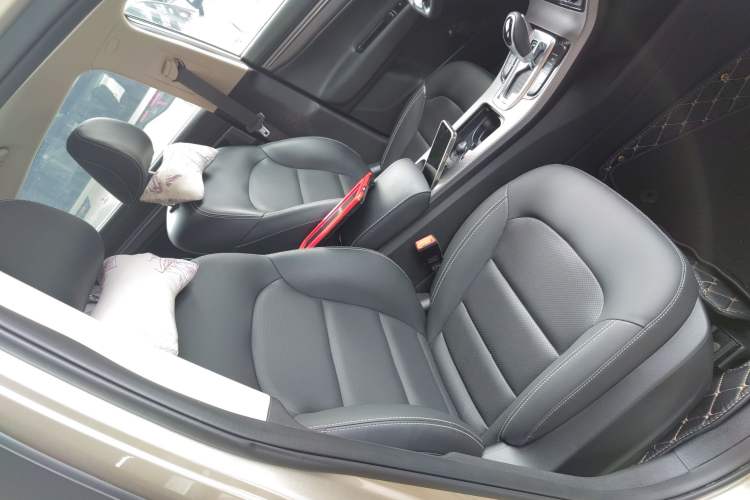 Used Geely Auto Emgrand GS 2016 Elegant Edition 1.8L Automatic LingShang Model Right Front Seat