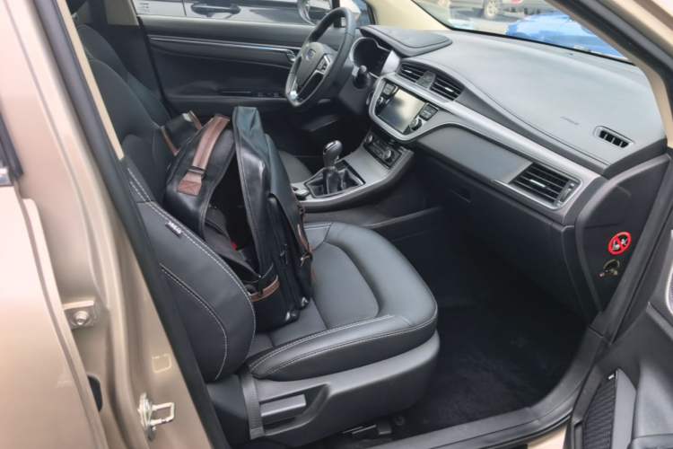 Used Geely Auto Emgrand GS 2016 Elegant Edition 1.8L Manual LingShang Model Right Front Seat